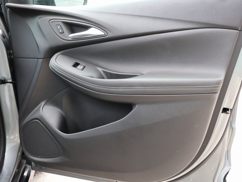 2024 Buick Encore GX Sport Touring photo 7