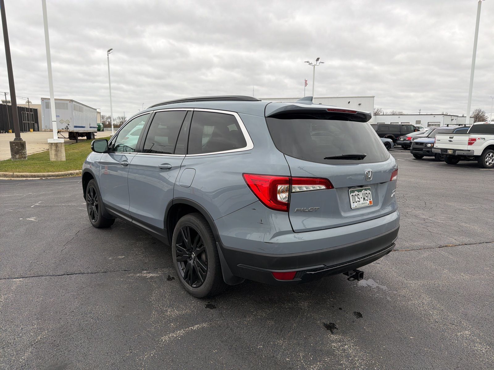 2022 Honda Pilot Special Edition photo 3