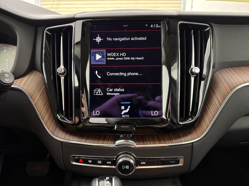 2021 Volvo XC60 T5 Momentum photo 15