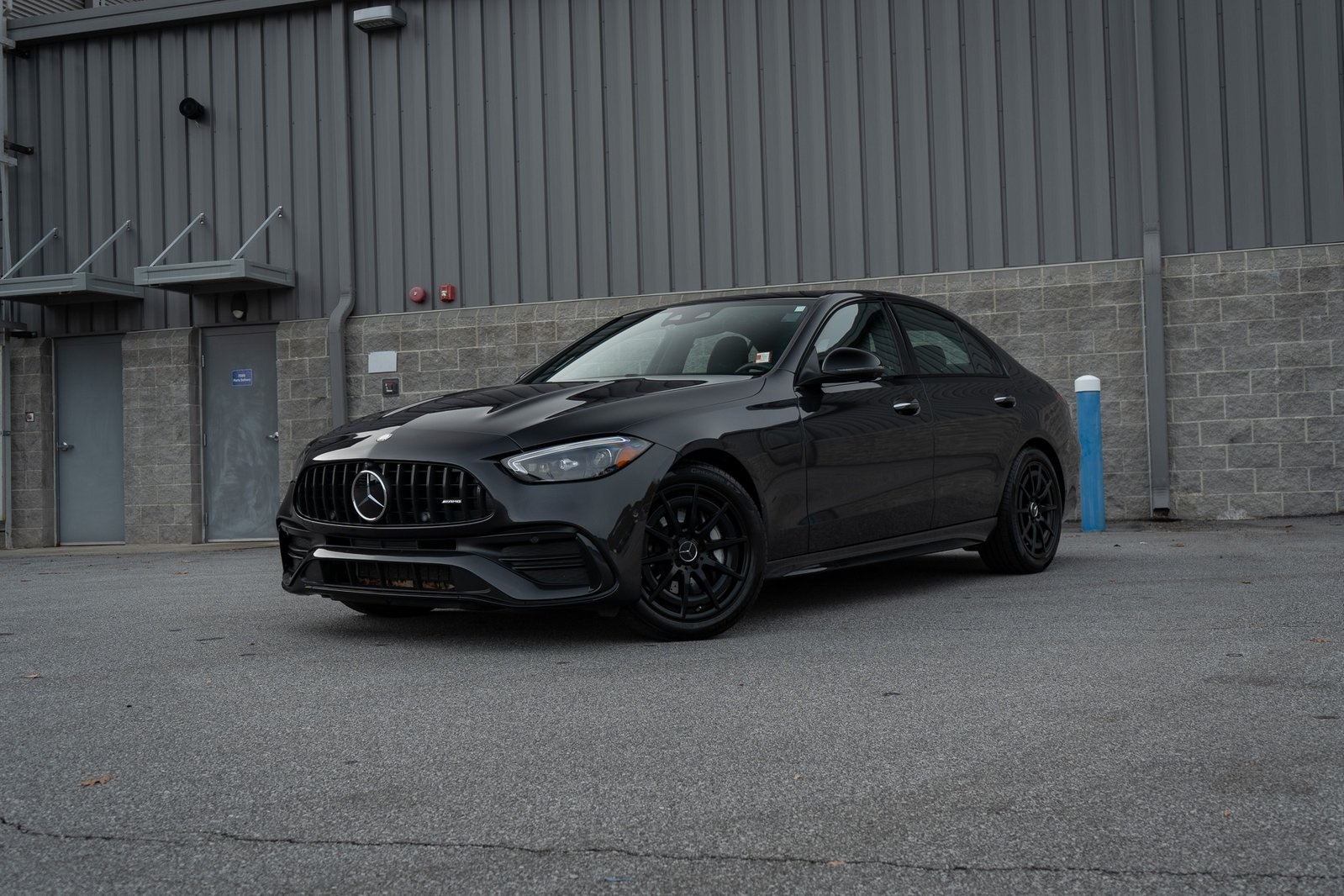 2024 Mercedes-Benz C-Class Sedan AMG C43's photo