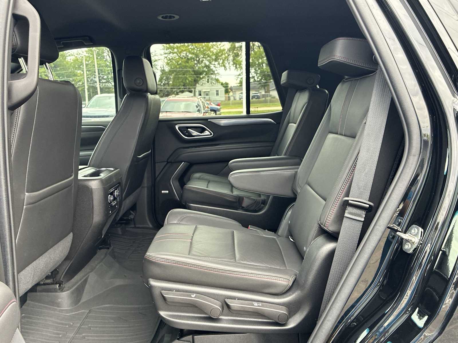 2021 Chevrolet Tahoe RST photo 22