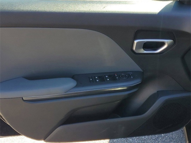 2025 Kia K4 LXS photo 6