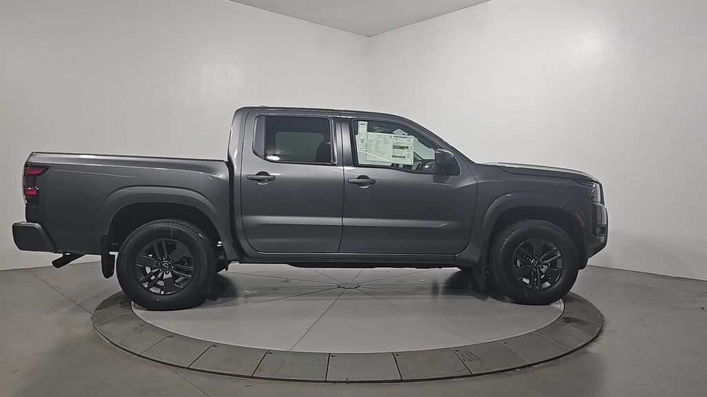 2026 Nissan Frontier SV photo 5