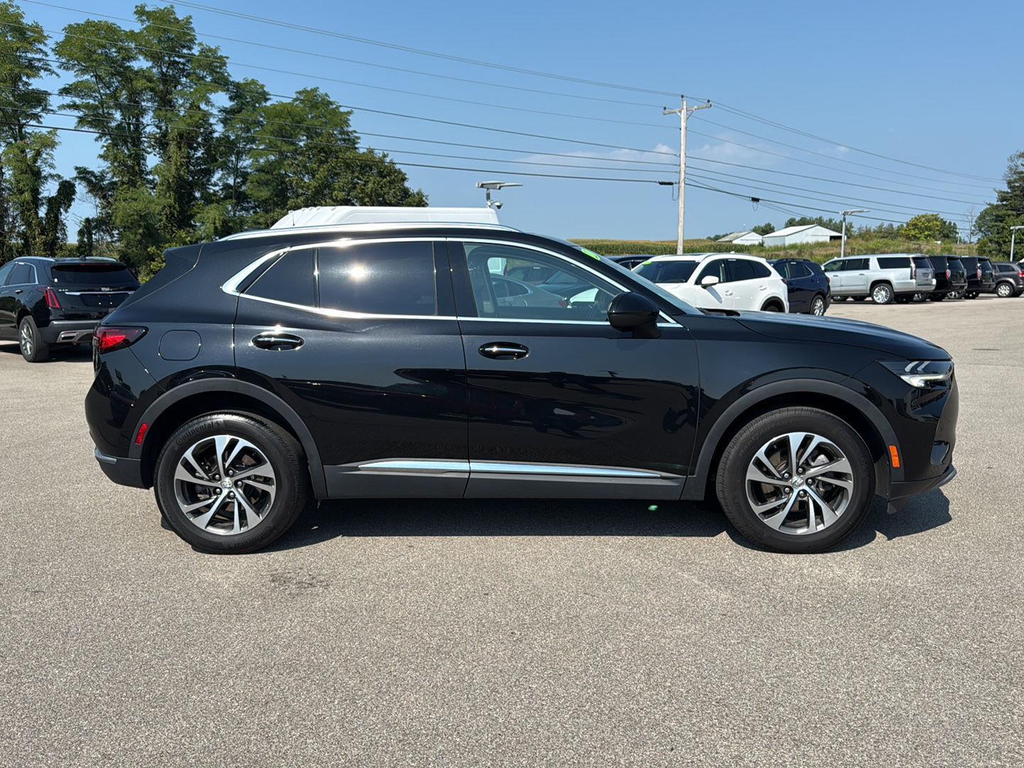 2022 Buick Envision Essence photo 4