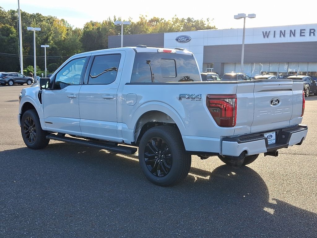 2025 Ford F-150 Lariat photo 3