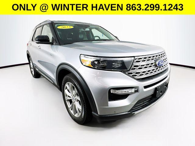 2023 Ford Explorer Limited's photo