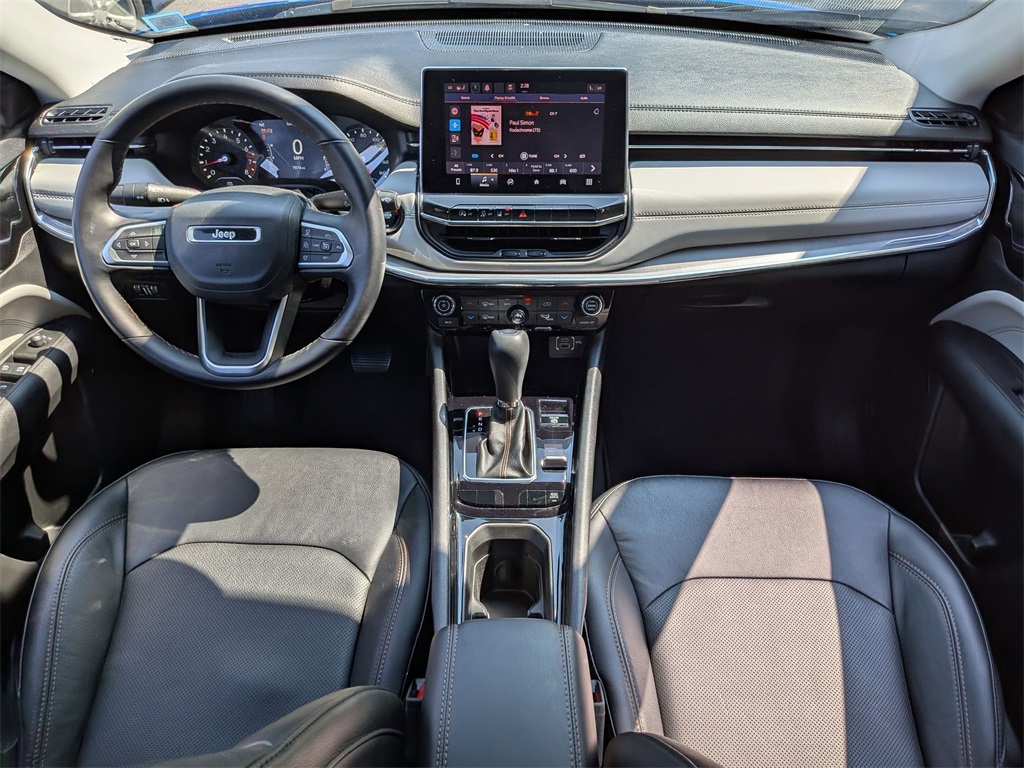 2022 Jeep Compass Limited photo 18
