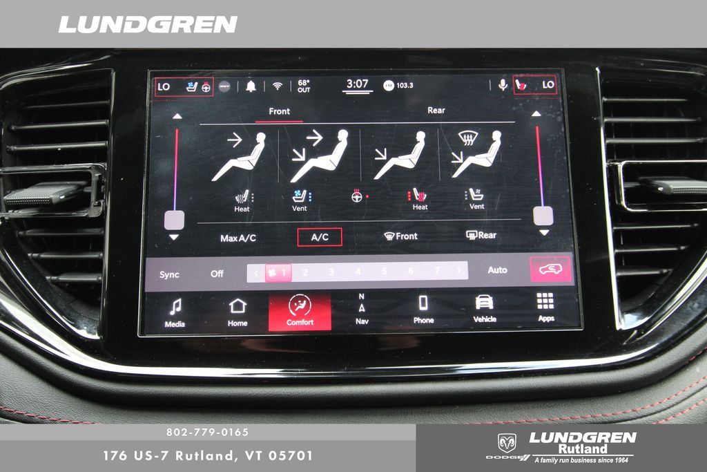 2022 Dodge Durango R/T photo 17