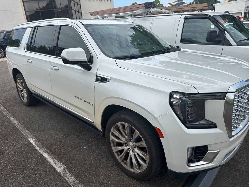 2021 Gmc Yukon XL Denali photo 3