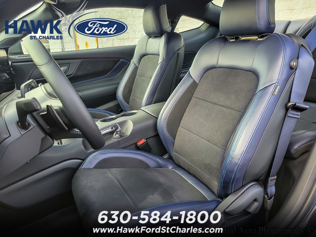 2025 FORD MUSTANG - Image 8