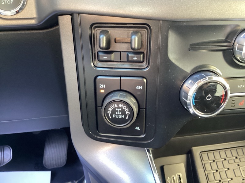 2025 Ford F-150 XLT photo 36