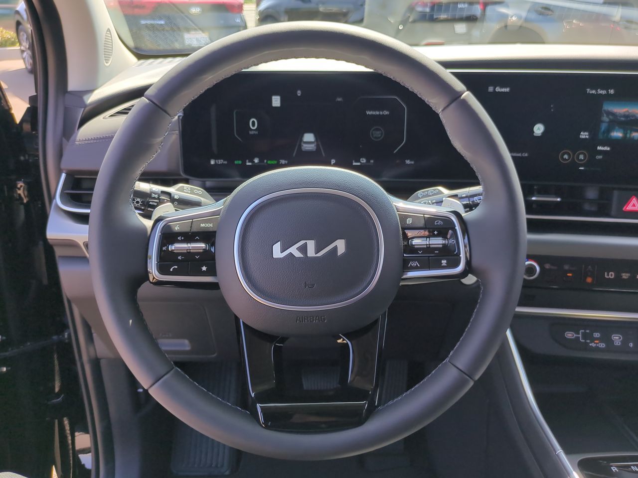 2026 Kia Carnival SX Prestige photo 6