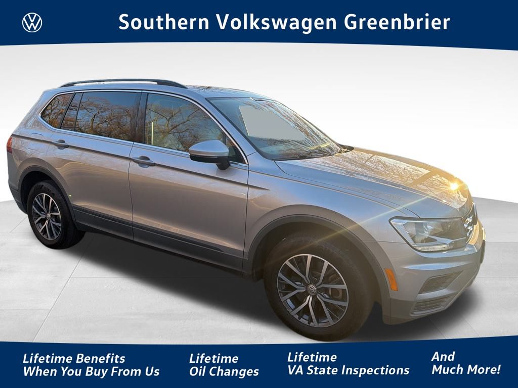 2019 Volkswagen Tiguan SE's photo