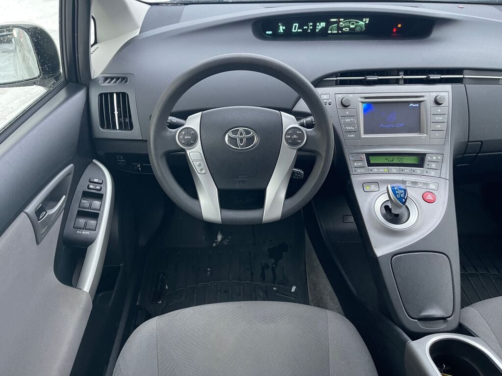 Used 2014 Toyota Prius Two with VIN JTDKN3DU6E1751677 for sale in Youngstown, OH