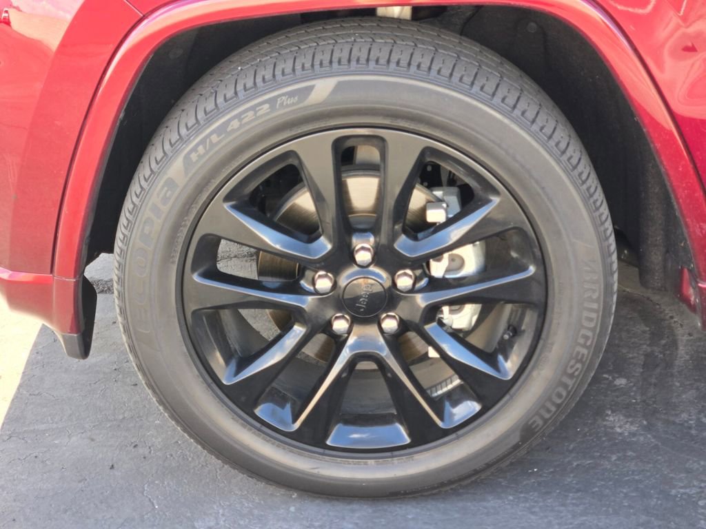 2018 Jeep Grand Cherokee Altitude photo 3