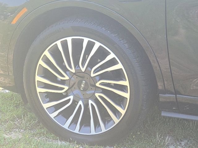 2022 Lincoln Corsair Reserve photo 2