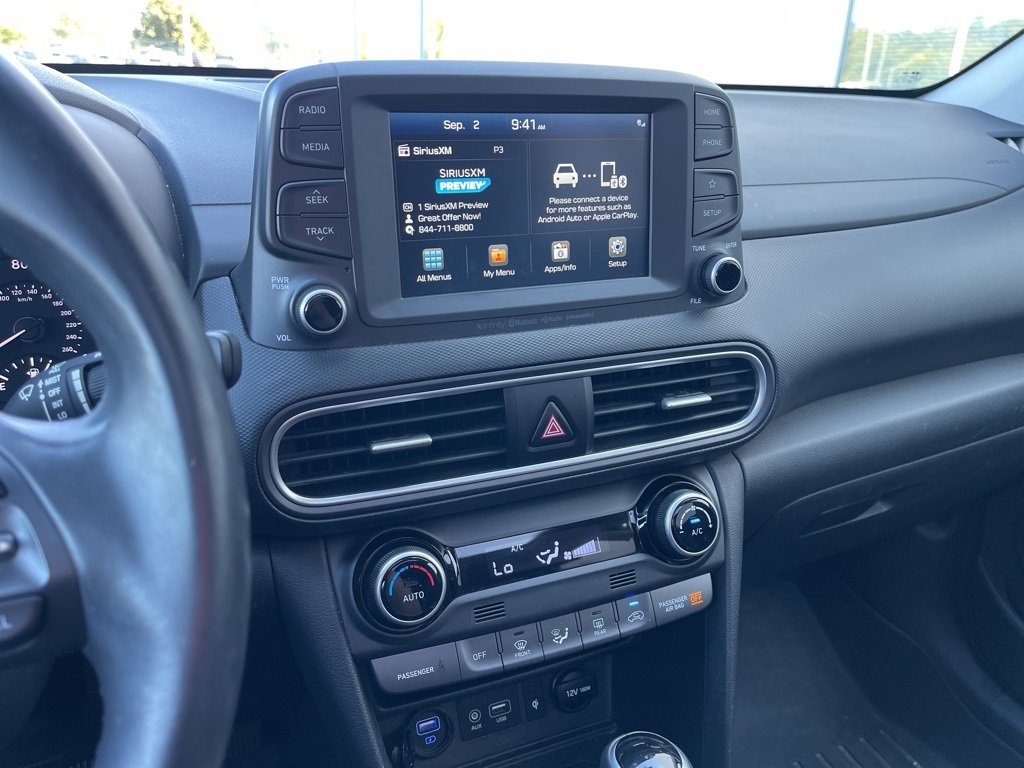 2021 Hyundai Kona Limited photo 6