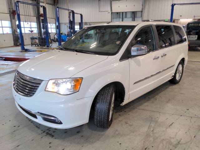 2011 Chrysler Town & Country Limited