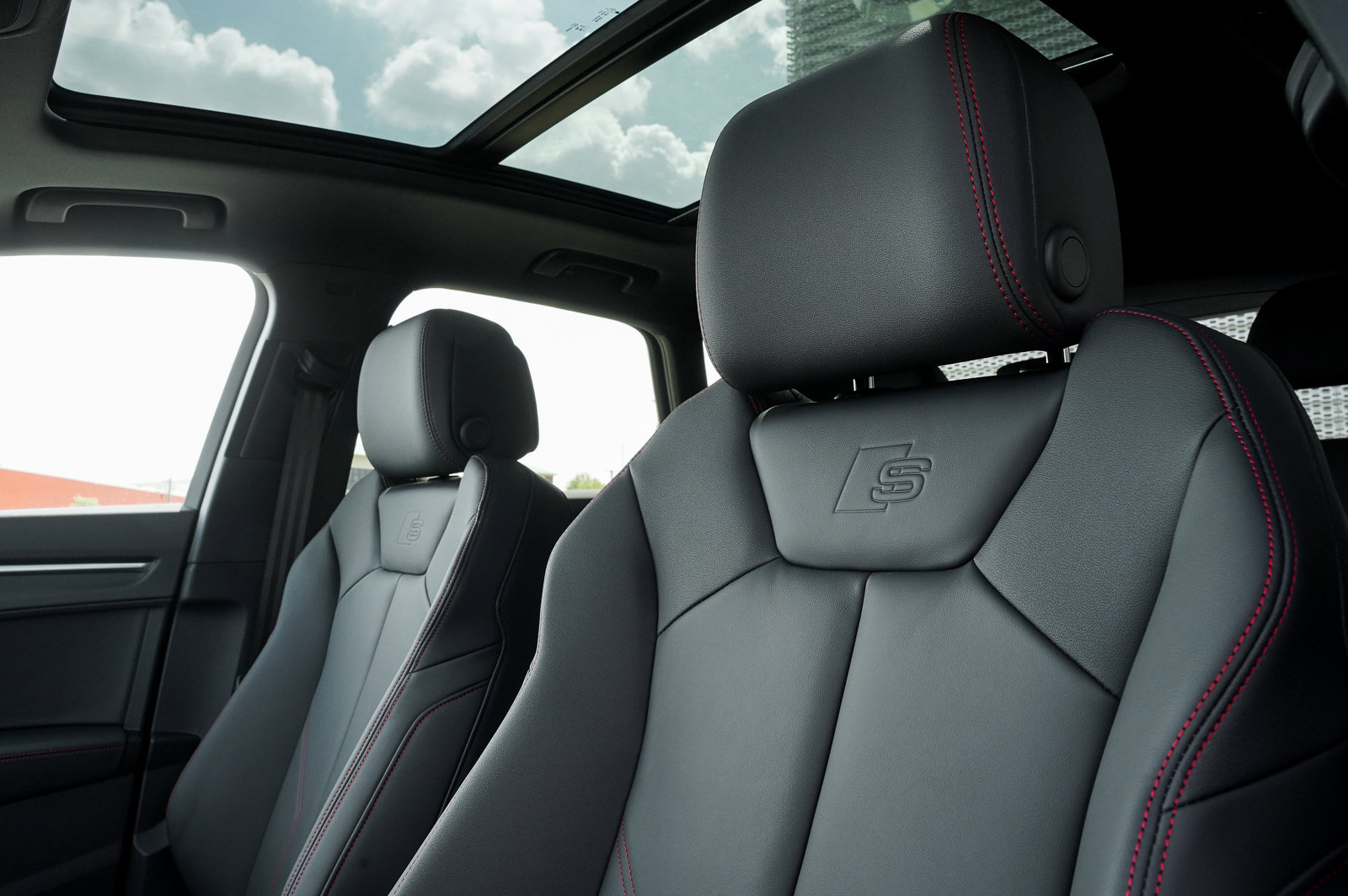 2025 Audi Q3 S line Premium Plus photo 10