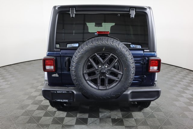 2025 Jeep Wrangler Sport S photo 5