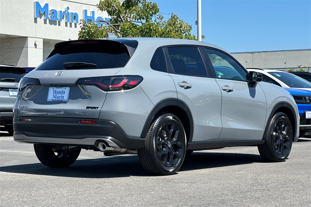 2025 Honda HR-V Sport photo 4