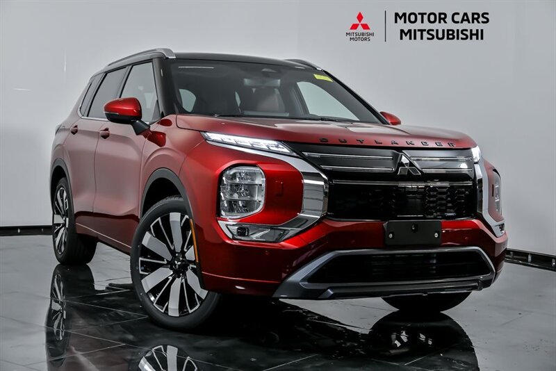 2025 Mitsubishi Outlander SEL's photo