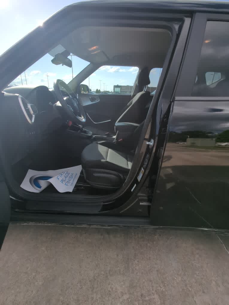 2023 Kia Soul LX photo 14