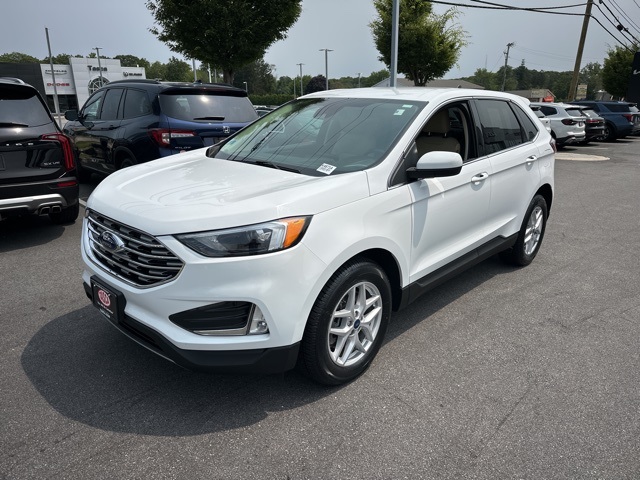2022 Ford Edge SEL photo 3