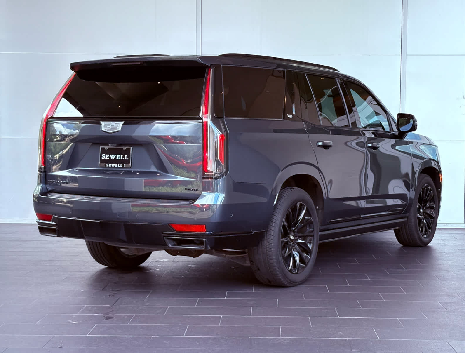 2021 Cadillac Escalade Sport Platinum photo 4