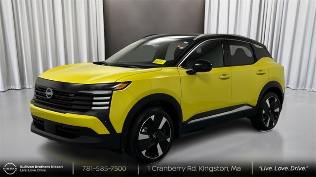 2025 Nissan Kicks SR