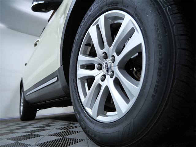 2018 Ford Explorer XLT photo 2