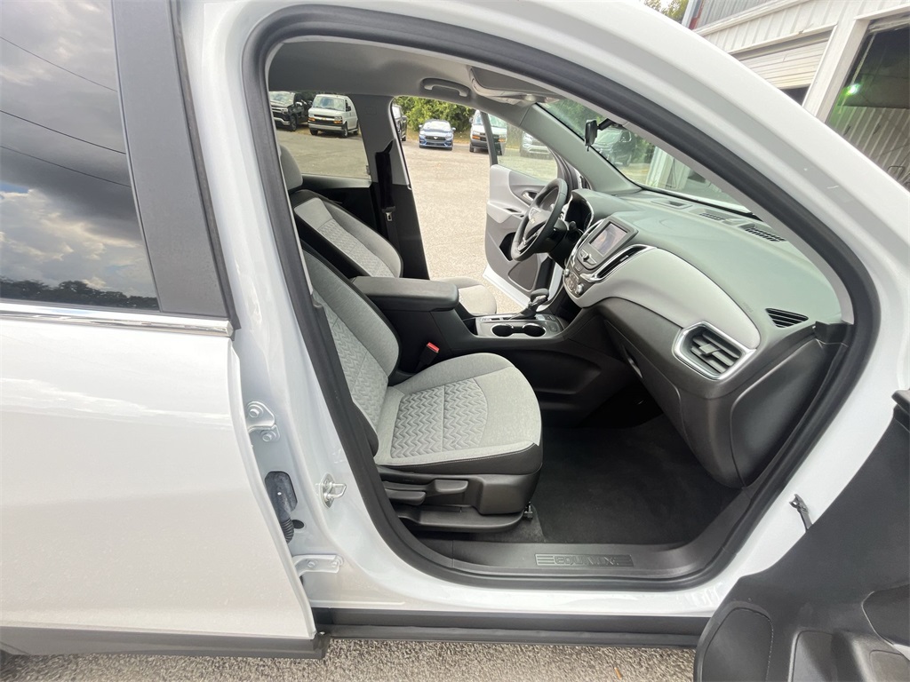 2023 Chevrolet Equinox LT photo 21