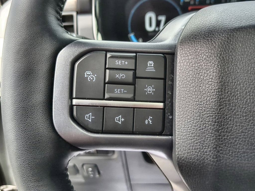 2023 Ford F-150 Lariat photo 35
