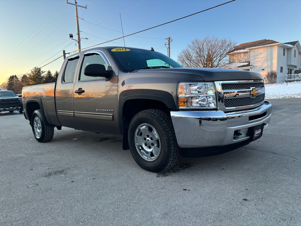 2013 Chevrolet Silverado 1500 LT photo 3