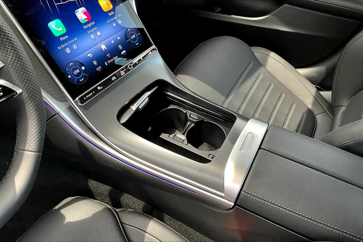 2025 Mercedes Benz C 300 photo 11