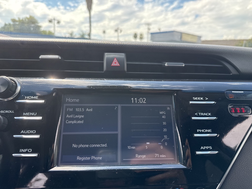 2018 Toyota Camry XLE photo 9