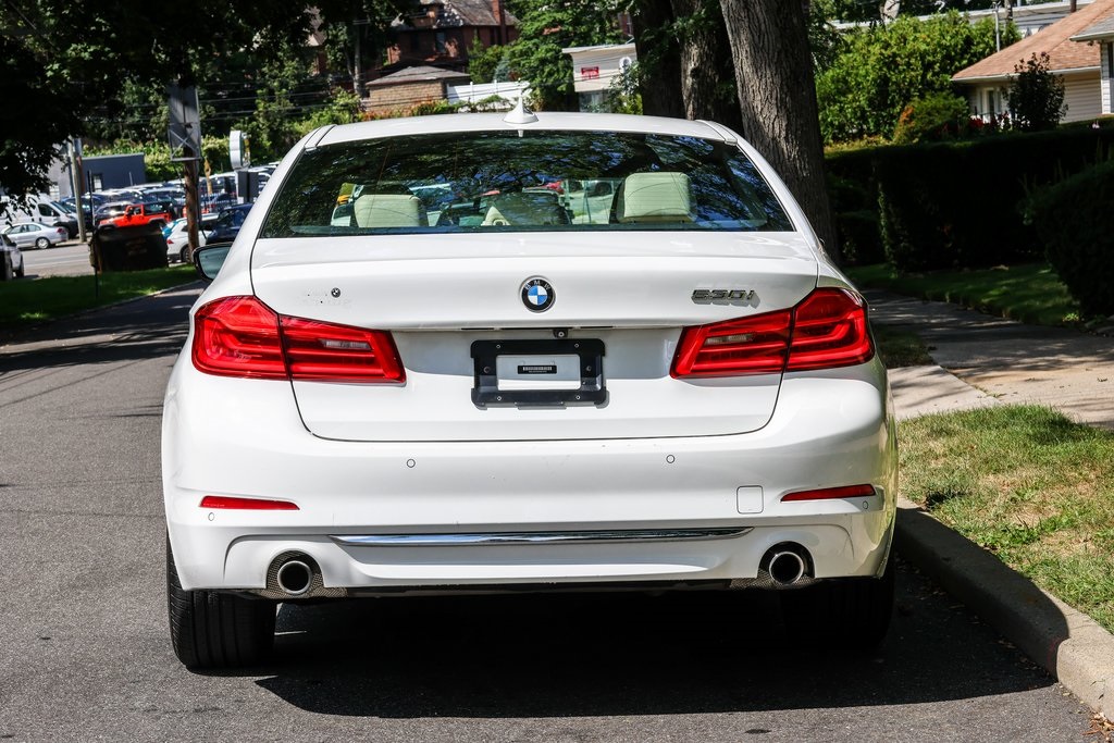 2019 Bmw 530i Sedan photo 3