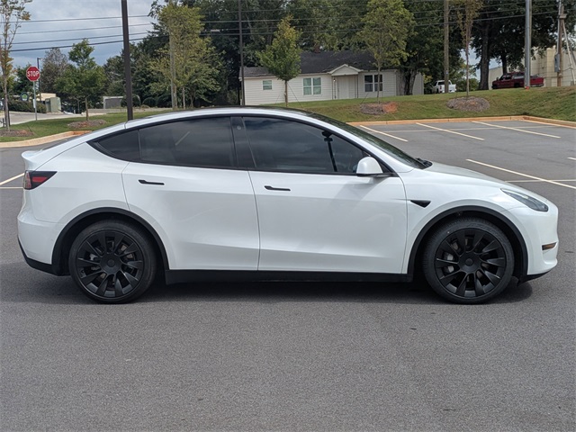 2021 Tesla Model Y photo 3