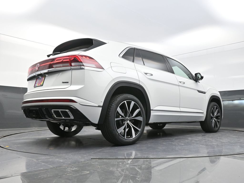 2025 Volkswagen Atlas Cross Sport SEL Premium R-Line photo 24
