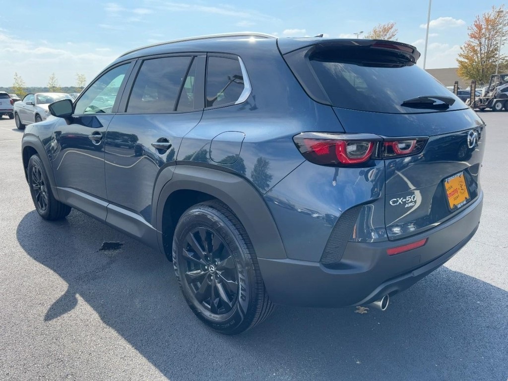 2024 Mazda CX-50 2.5 S Premium photo 2