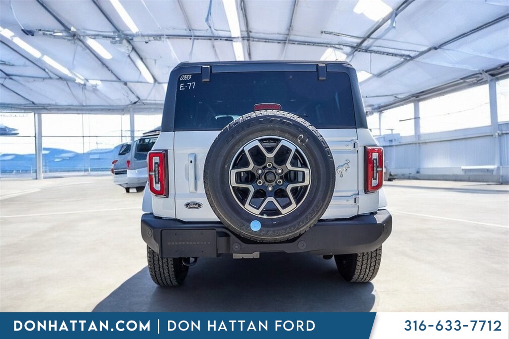 2025 Ford Bronco Outer Banks photo 4