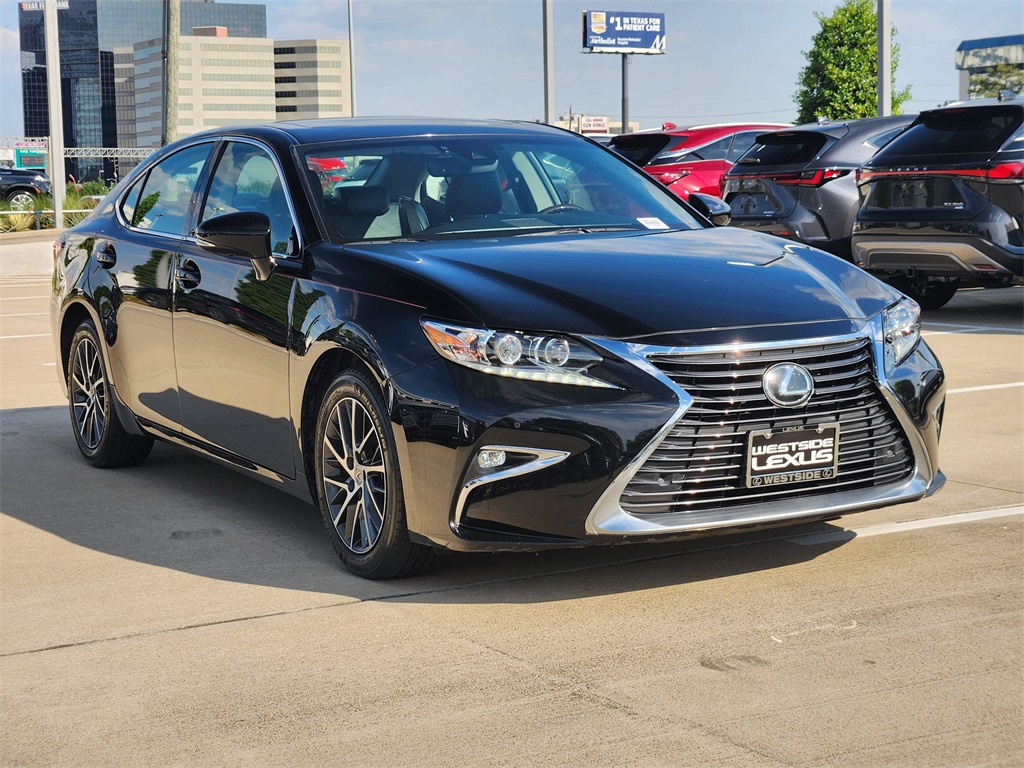 2017 Lexus ES 350 photo 3
