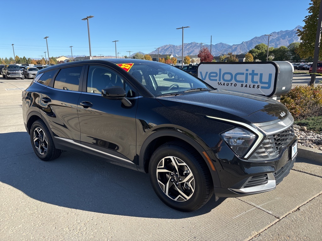 2023 Kia Sportage LX's photo