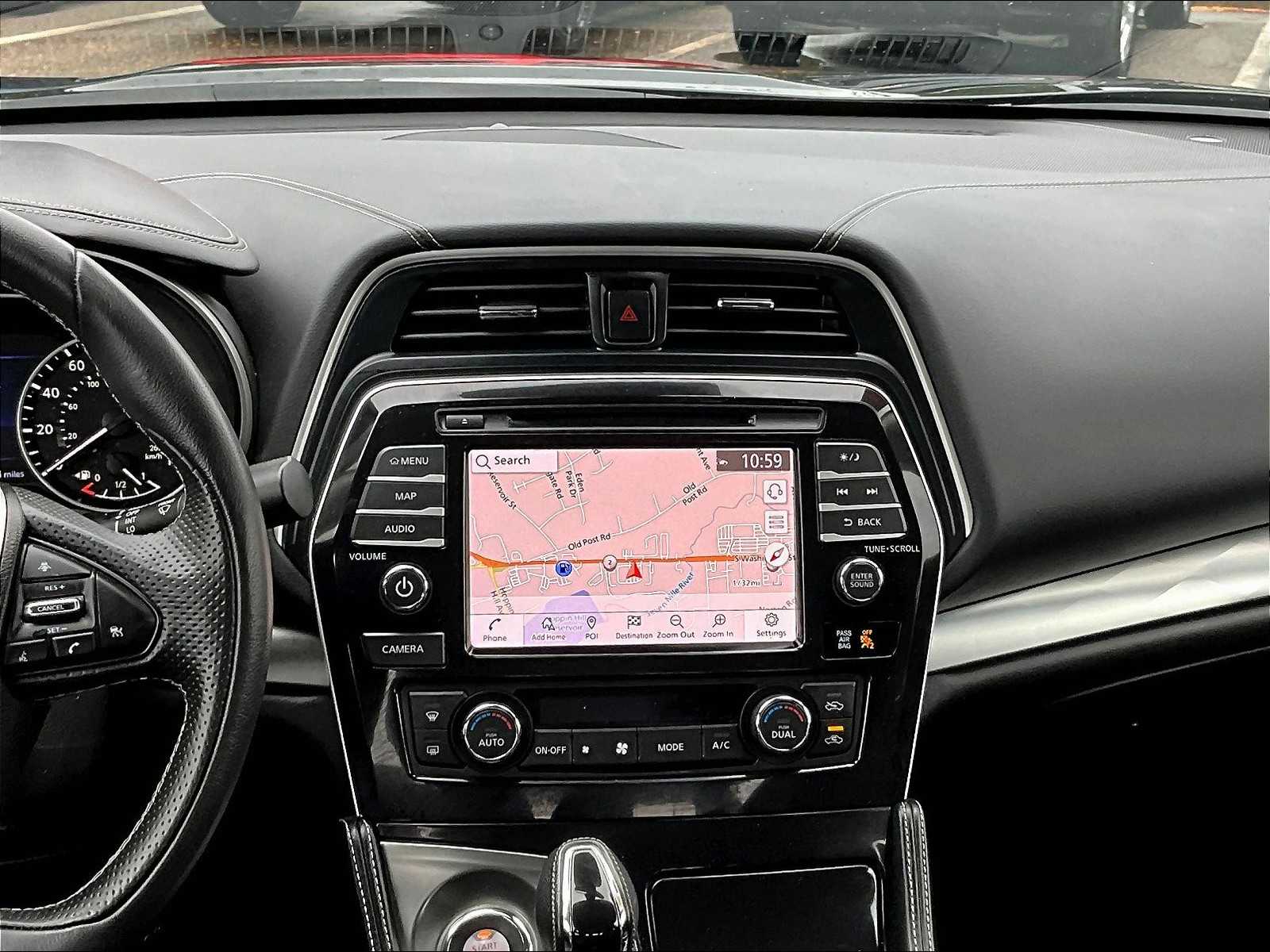 2023 Nissan Maxima SV photo 18
