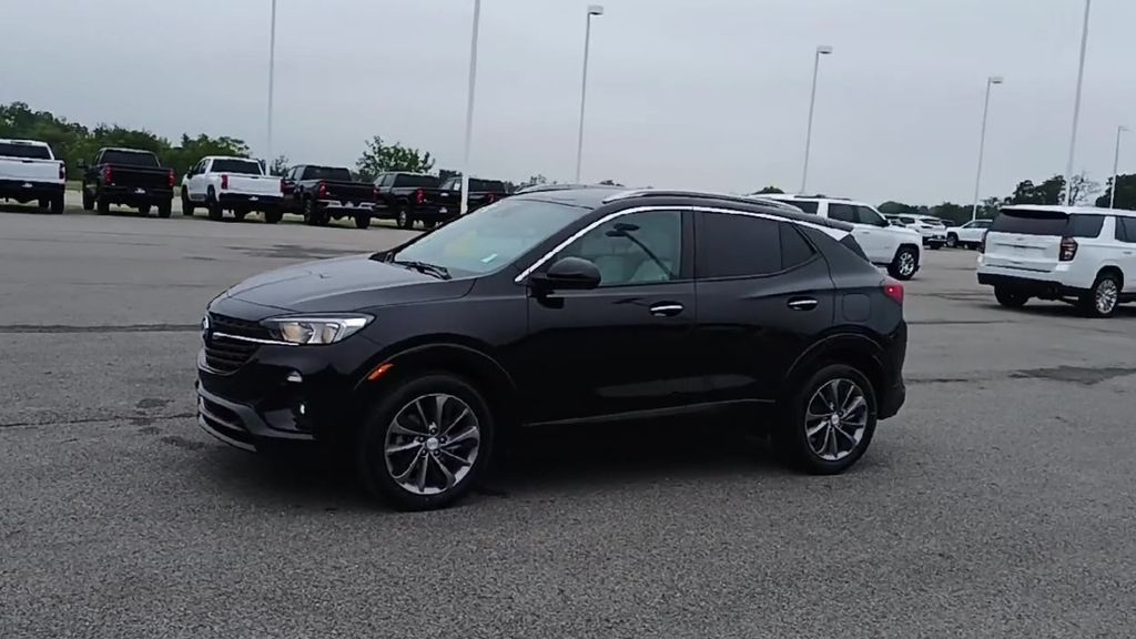2022 Buick Encore GX Select photo 3