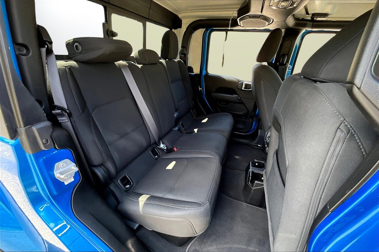 2021 Jeep Gladiator Overland photo 22