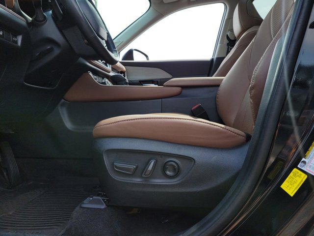 2024 Toyota Grand Highlander Platinum photo 14