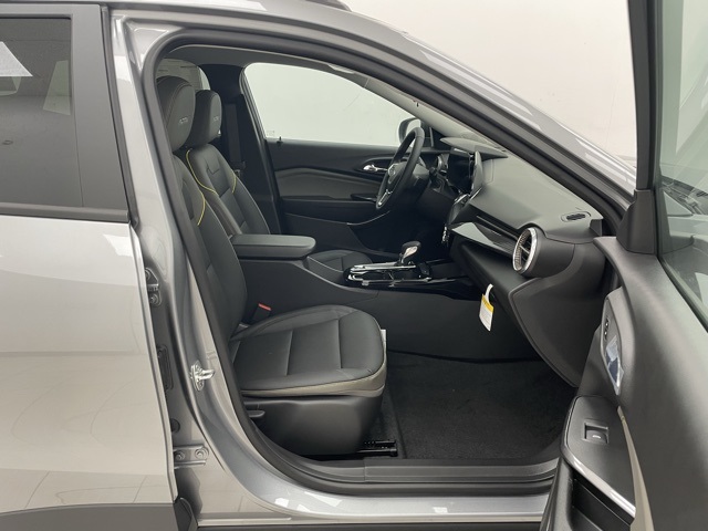 2025 Chevrolet Trax ACTIV photo 9