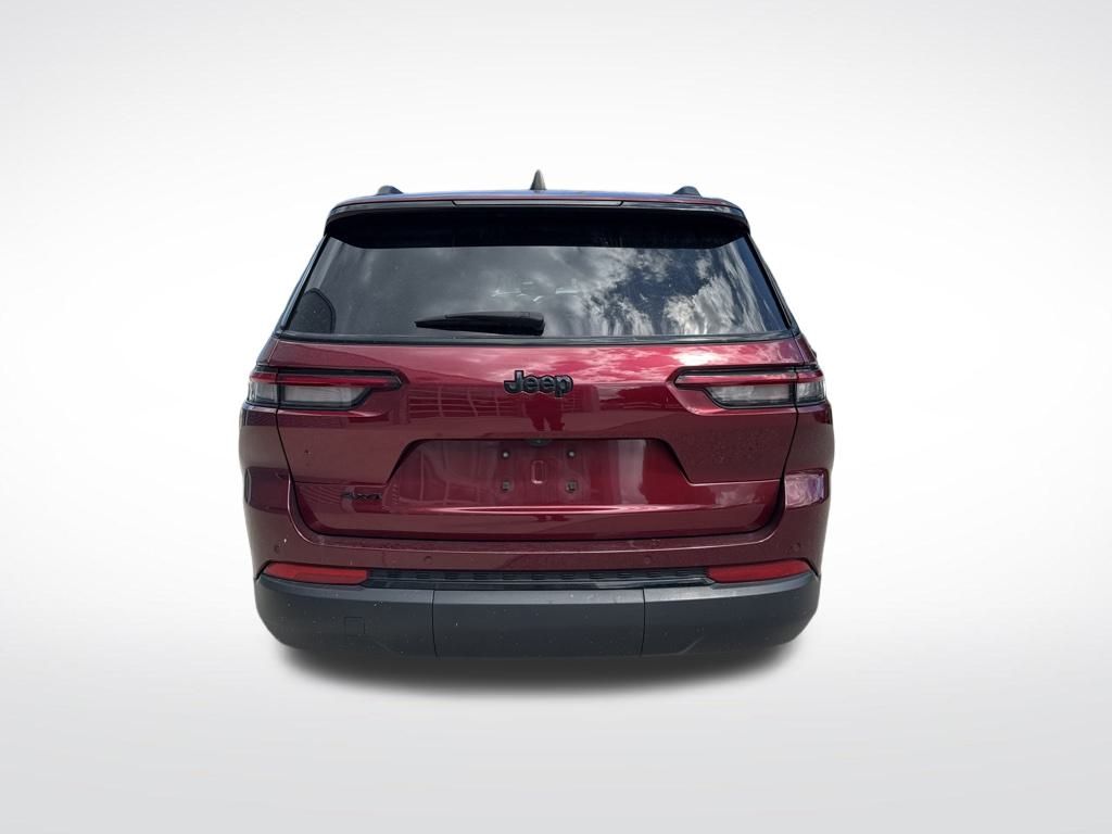 2023 Jeep Grand Cherokee Altitude photo 7