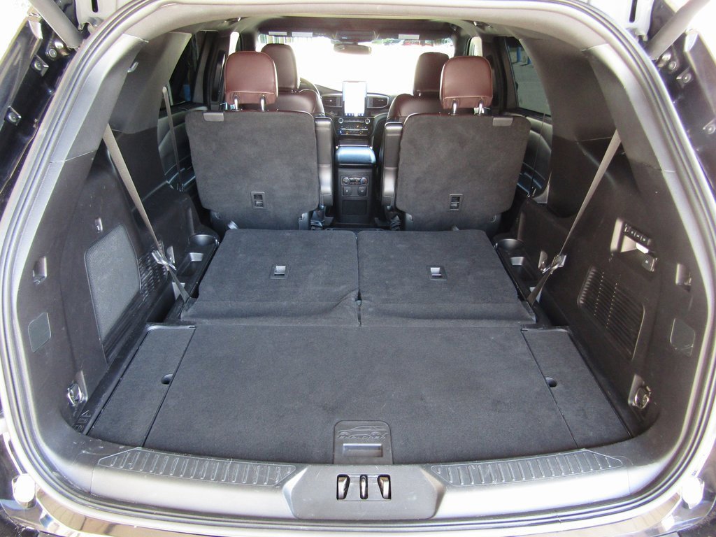 2021 Ford Explorer Platinum photo 35